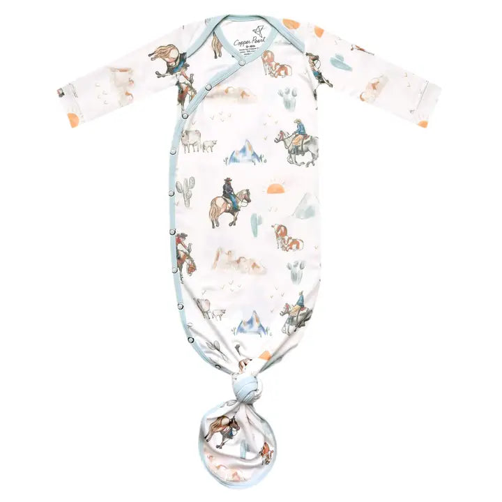 Newborn Knotted Gown