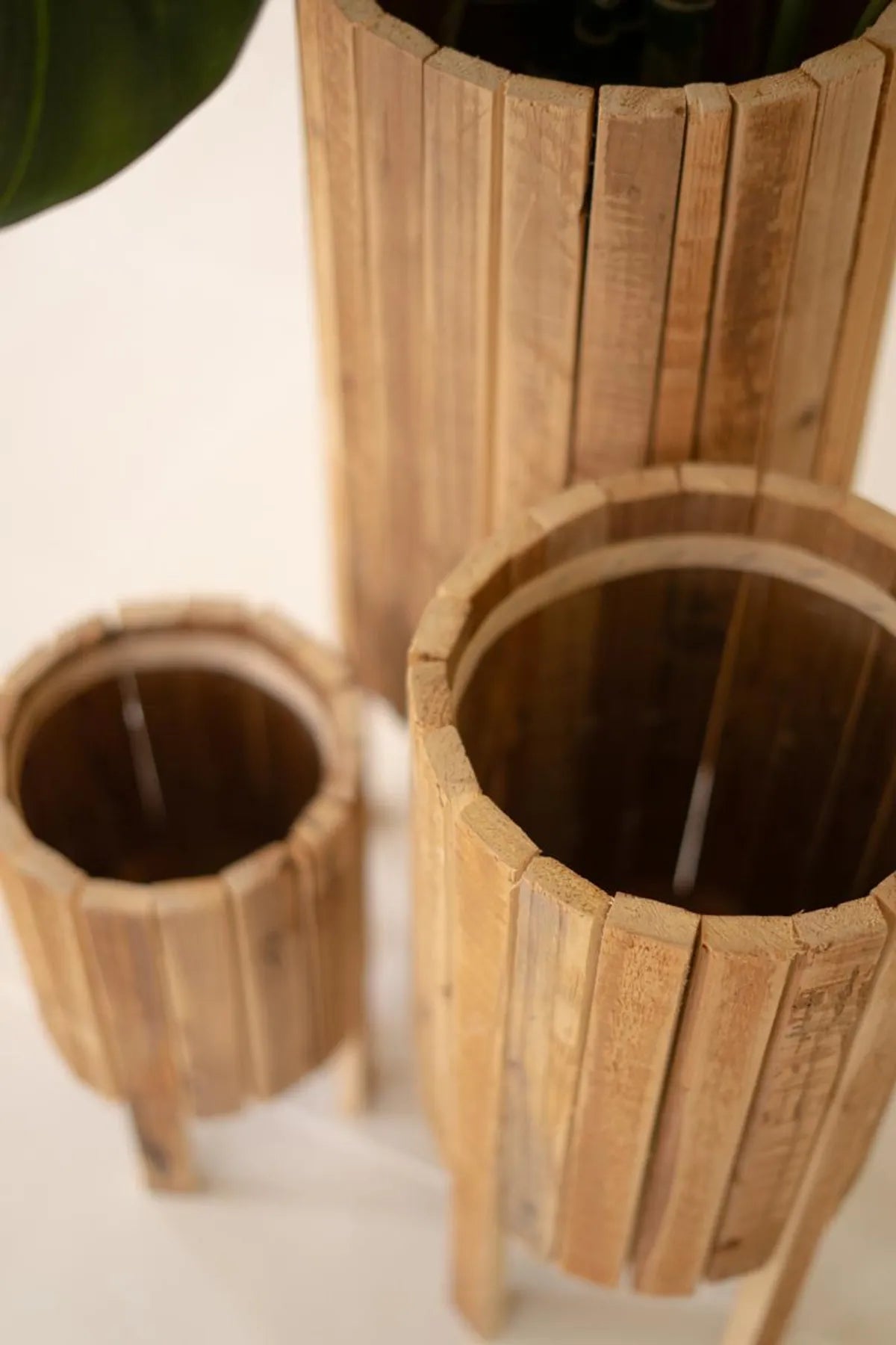 Round Recycled Slatted Wood Planters