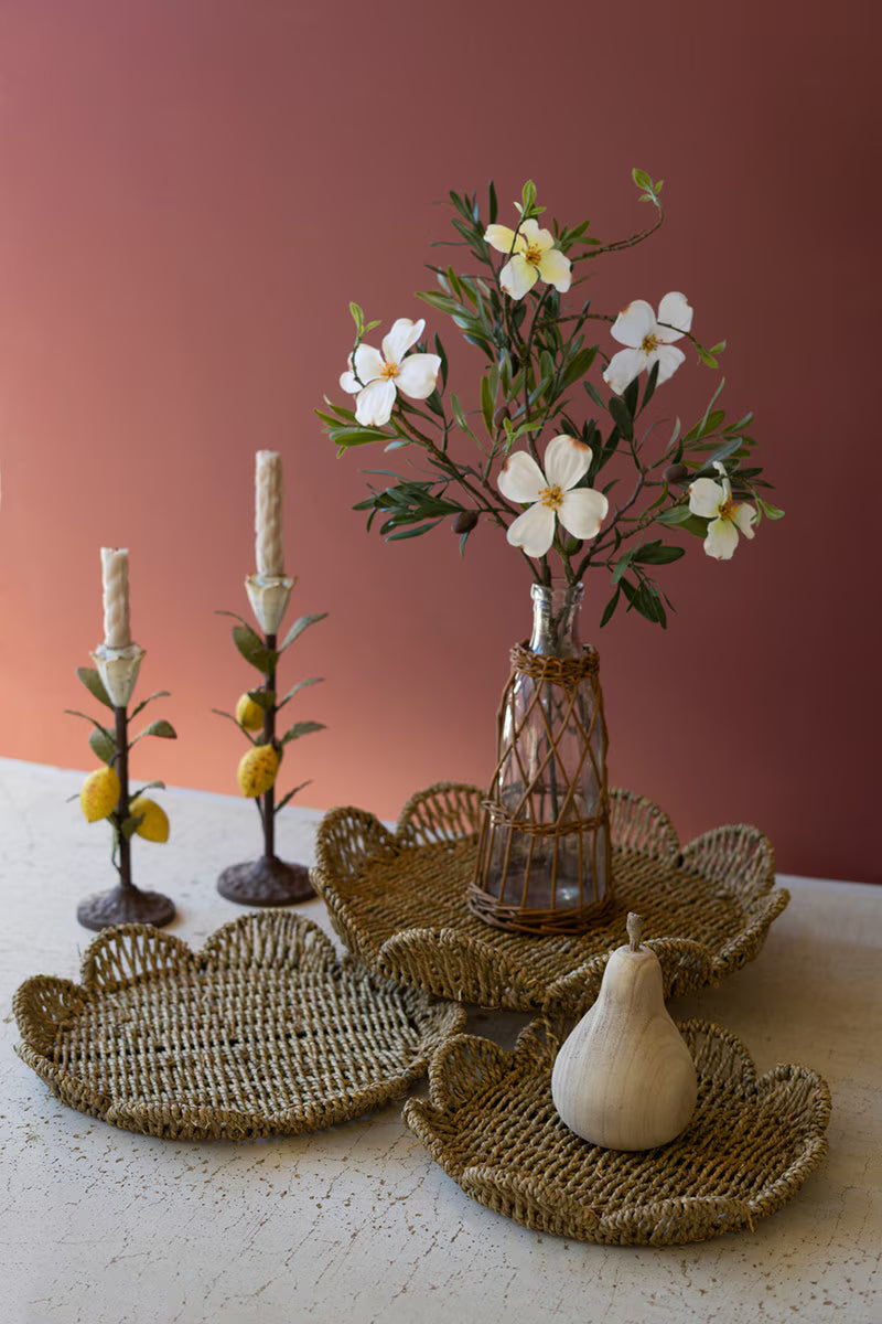 Flower Shaped woven sea grass Trays